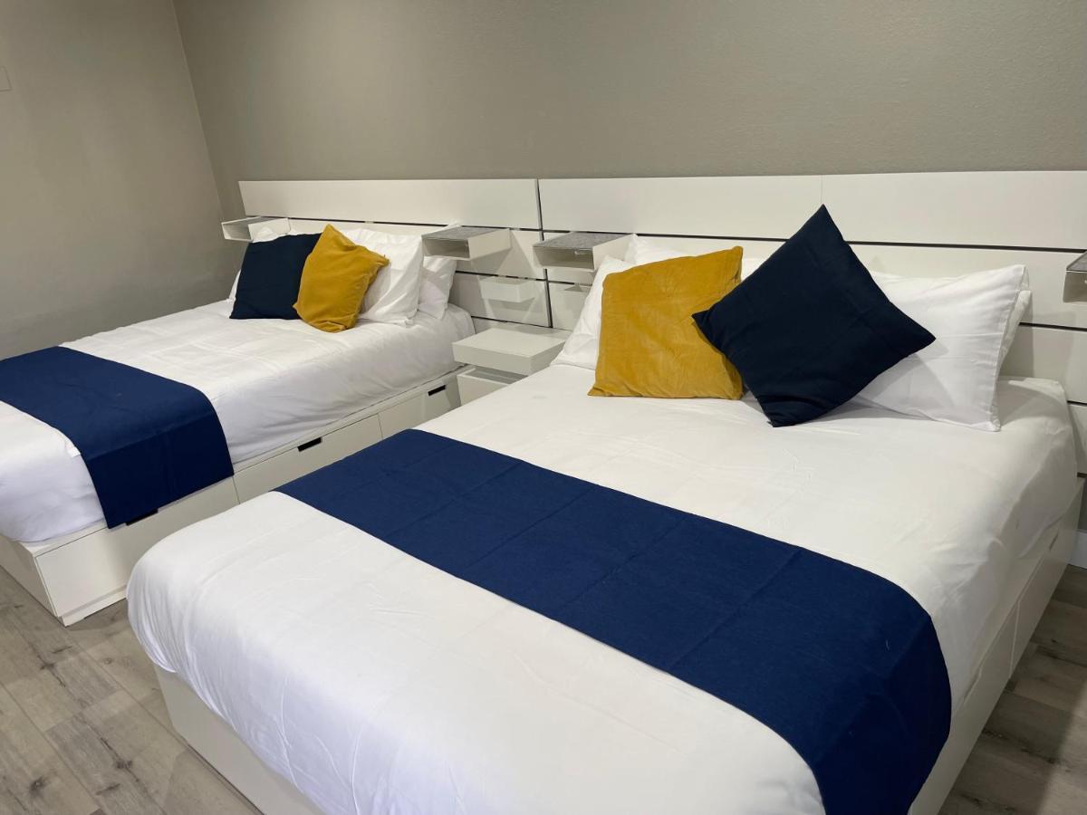 Omeo Suites Alhambra Bagian luar foto
