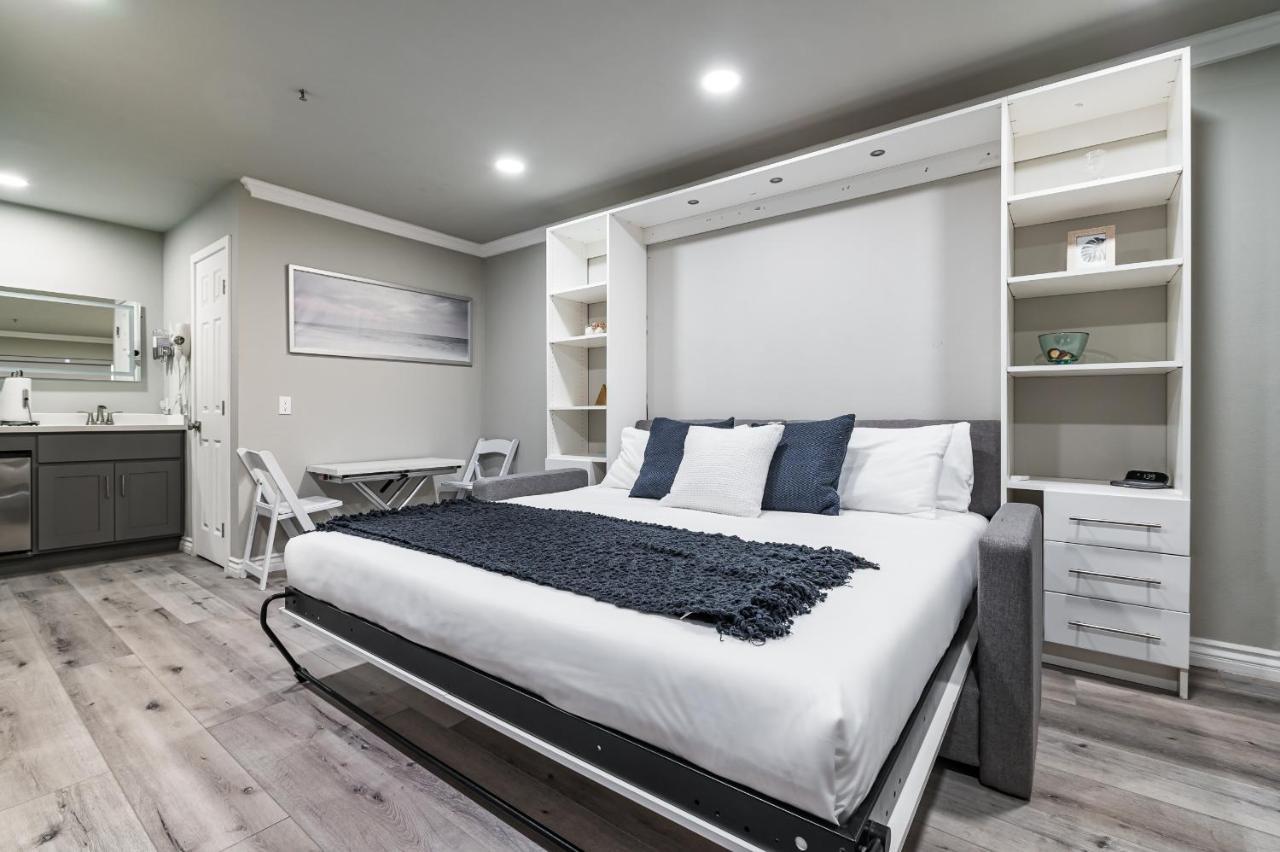 Omeo Suites Alhambra Bagian luar foto