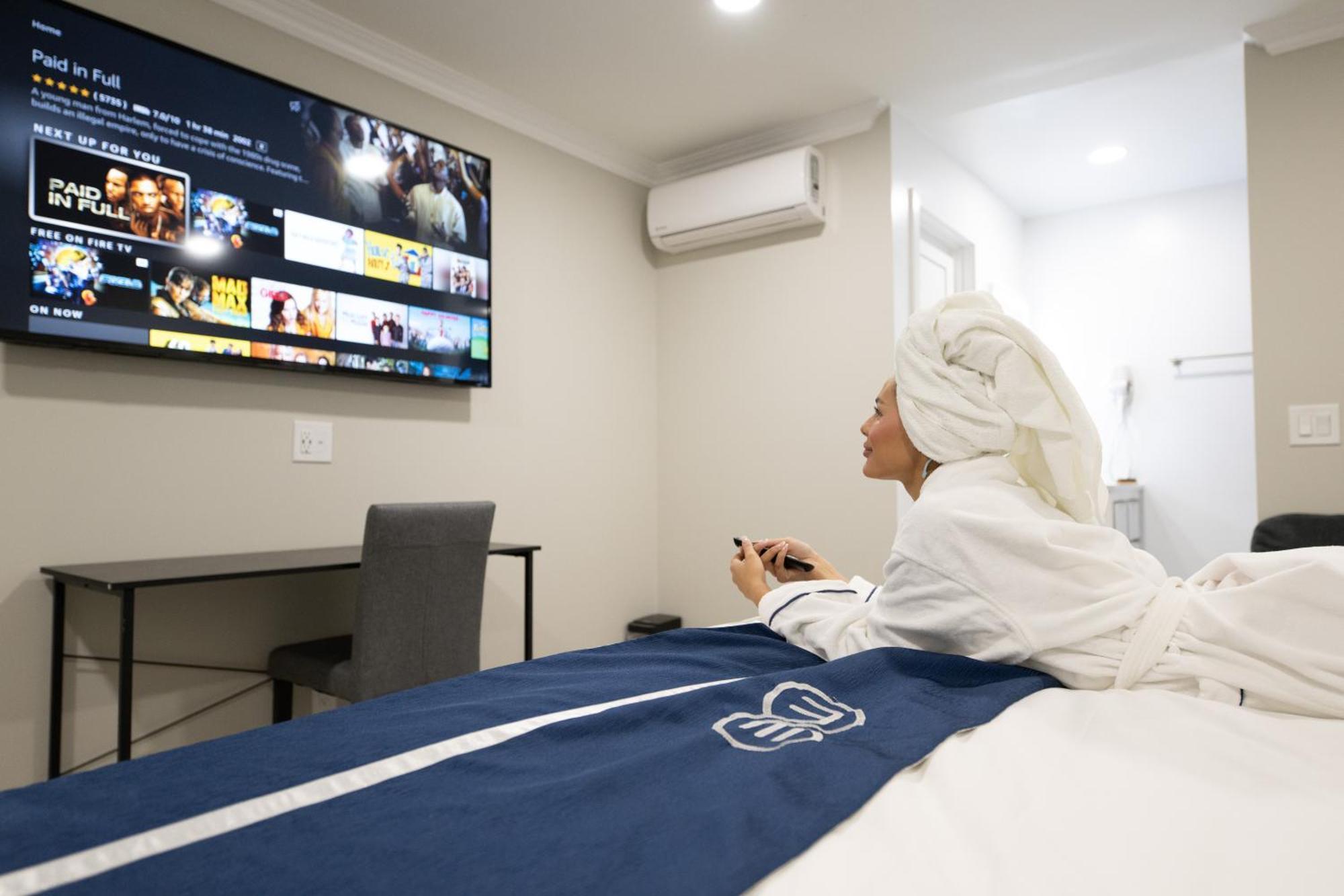 Omeo Suites Alhambra Bagian luar foto