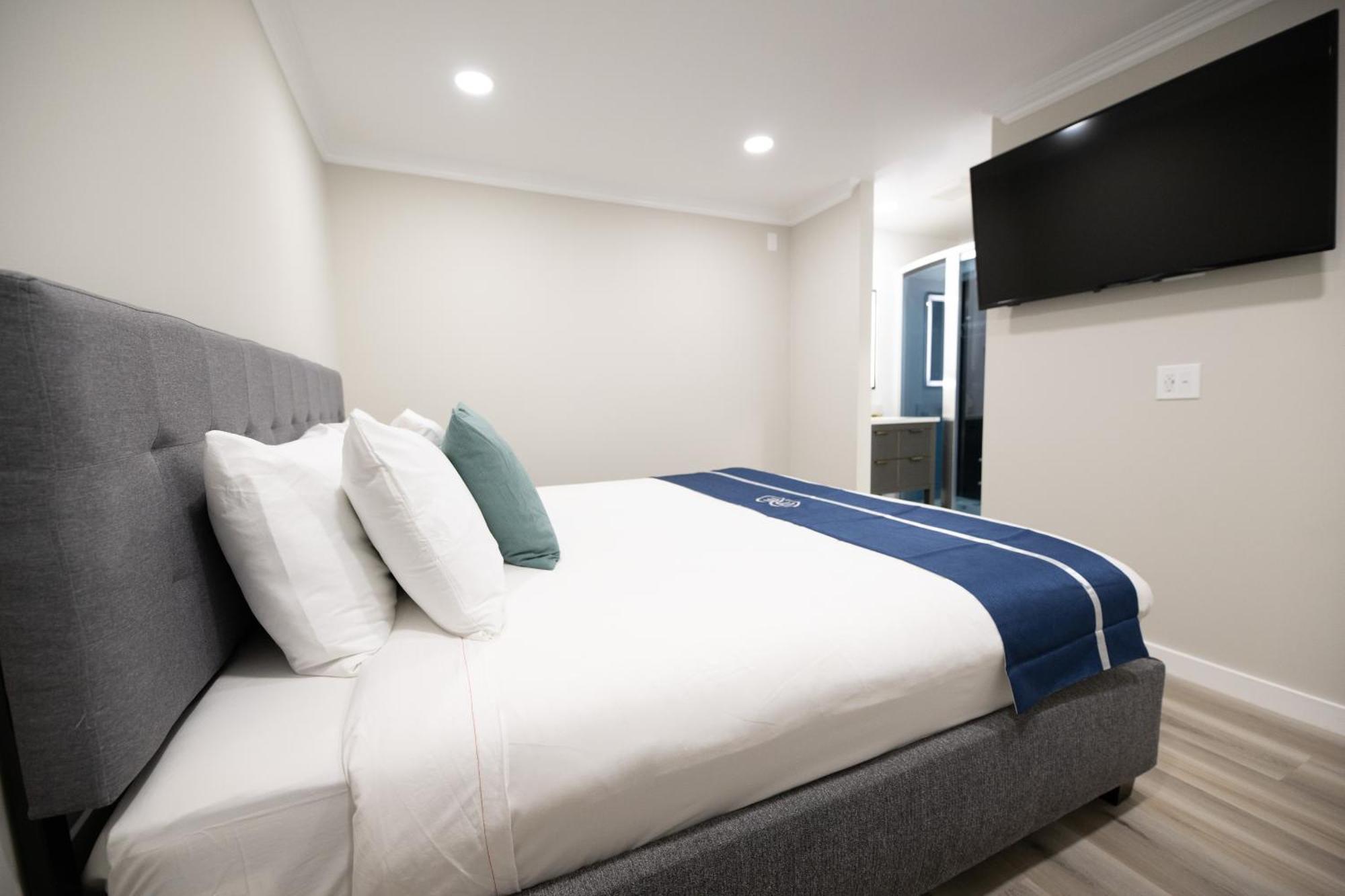 Omeo Suites Alhambra Bagian luar foto