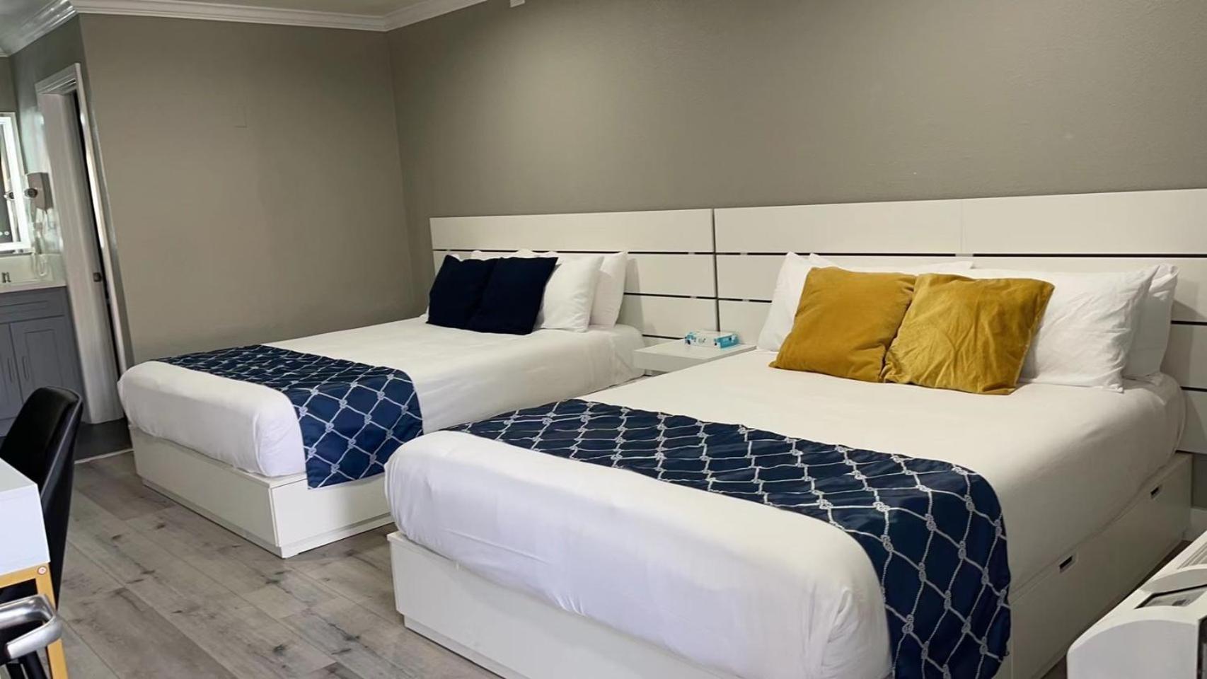 Omeo Suites Alhambra Ruang foto